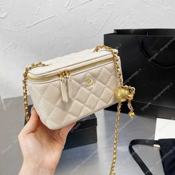 women luxury wallets new leisure chain mini c bag ball fat lingge messenger makeup sheepskin small golden bags designer women bag
women luxury wallets new leisure chain mini c bag ball fat lingge messenger makeup sheepskin small golden bags designer women bag
