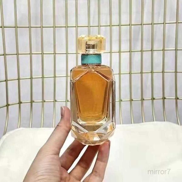 75ml women rose gold lady fragrance eau de parfum 2.5fl.oz long lasting smell edp sweet citrus floral notes perfume spray cologne
75ml women rose gold lady fragrance eau de parfum 2.5fl.oz long lasting smell edp sweet citrus floral notes perfume spray cologne