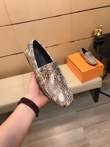 designer luxury casual shoes men women sneakers hand-polished and used old sports shoe series bottom size35-45rd002, Black
designer luxury casual shoes men women sneakers hand-polished and used old sports shoe series bottom size35-45rd002, Black