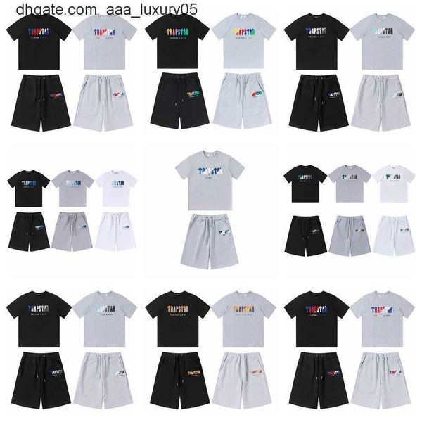 designer fashion clothing tees tshirt trapstar rainbow gradient towel embroidered short sleeve shorts loose fit sports casual set cotton men, White;black
designer fashion clothing tees tshirt trapstar rainbow gradient towel embroidered short sleeve shorts loose fit sports casual set cotton men, White;black