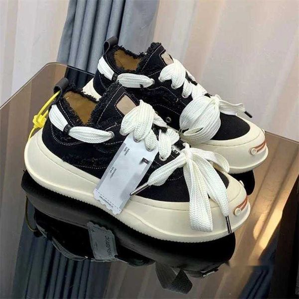 canvas shoes 2023 four seasons classic black and white casual low-thick bottom beggar couple shoes
canvas shoes 2023 four seasons classic black and white casual low-thick bottom beggar couple shoes