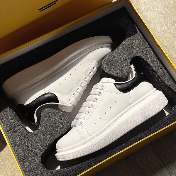 platform designer shoes white black shoe classic suede velvet leather women womens flats sneaker men mens espadrille flat sole slide runner
platform designer shoes white black shoe classic suede velvet leather women womens flats sneaker men mens espadrille flat sole slide runner