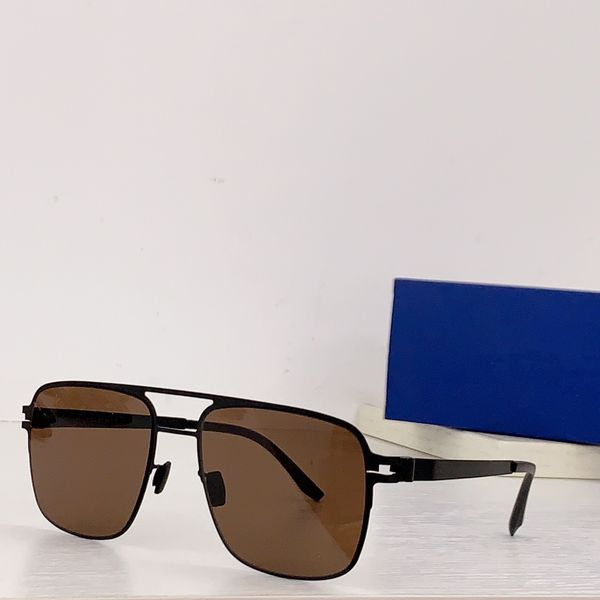 stylish classic men's and women's sunglasses metal square gold frame uv400 men's vintage-style attitude sunglasses with box, White;black
stylish classic men's and women's sunglasses metal square gold frame uv400 men's vintage-style attitude sunglasses with box, White;black