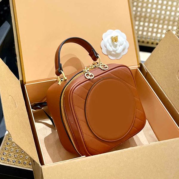 wholedesigner handbags shoulder bag marmont camera bag crossbody tote 2 letters fashion metal classic crossbody clutch wallet fashion mini 7
wholedesigner handbags shoulder bag marmont camera bag crossbody tote 2 letters fashion metal classic crossbody clutch wallet fashion mini 7