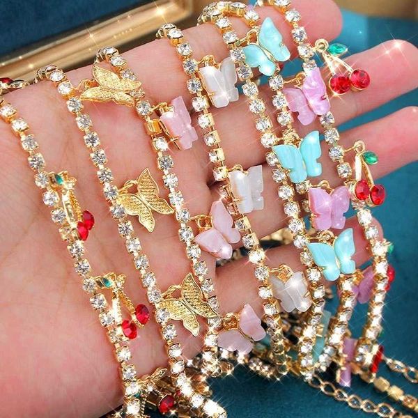 pendant necklaces trendy new cute cherry butterfly necklace for women gold color bling crystal cross tennis chain wedding jewelry 230613, Silver
pendant necklaces trendy new cute cherry butterfly necklace for women gold color bling crystal cross tennis chain wedding jewelry 230613, Silver