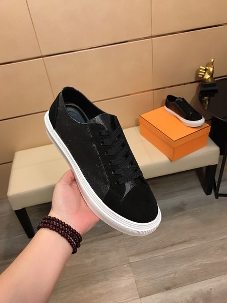 2023 men women sneaker casual shoes snake chaussures leather sneakers stripes shoe walking sports trainers d0056, Black
2023 men women sneaker casual shoes snake chaussures leather sneakers stripes shoe walking sports trainers d0056, Black