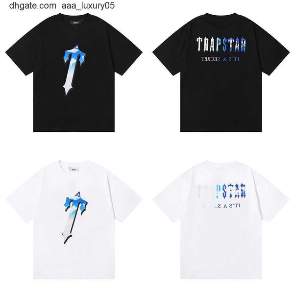 designer fashion clothing tees tshirt trapstar blue sky white cloud printing small fashion brand men's women's short sleeve t-shir, White;black
designer fashion clothing tees tshirt trapstar blue sky white cloud printing small fashion brand men's women's short sleeve t-shir, White;black