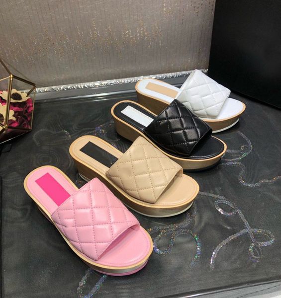 2023 spring and summer new leather embroidery rhombus round toe open toe thick bottom wedge one-shaped simple slippers women's shoes, Black
2023 spring and summer new leather embroidery rhombus round toe open toe thick bottom wedge one-shaped simple slippers women's shoes, Black
