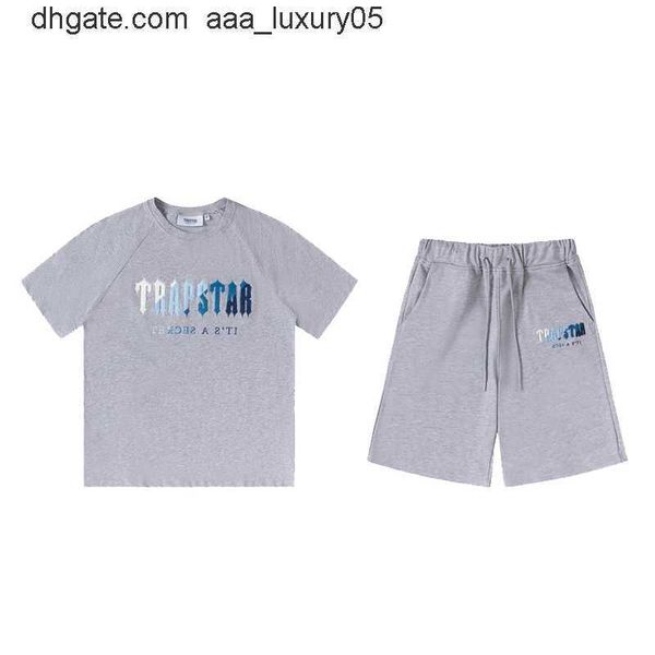 summer new trapstar london shooter short-sleeved t shirt suit chenille decoding black ice flavor 3.0 mens round neck t-shirt shorts, White;black
summer new trapstar london shooter short-sleeved t shirt suit chenille decoding black ice flavor 3.0 mens round neck t-shirt shorts, White;black