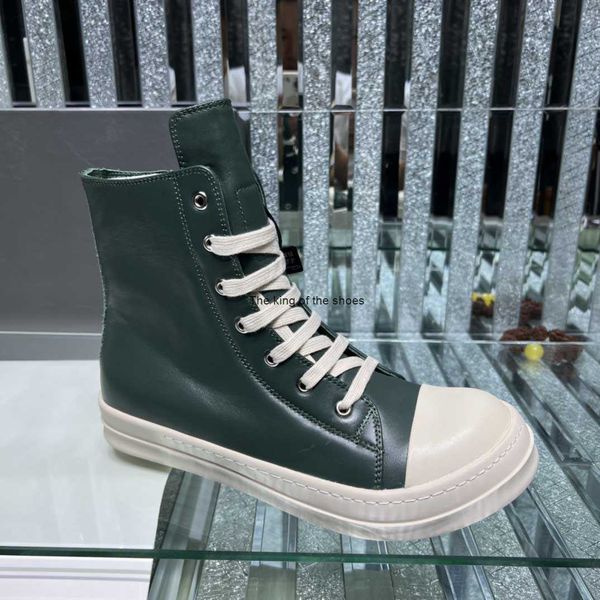 luxury ro men's vintage boots high-canvas shoes with black patent leather lace-up snow boots
luxury ro men's vintage boots high-canvas shoes with black patent leather lace-up snow boots