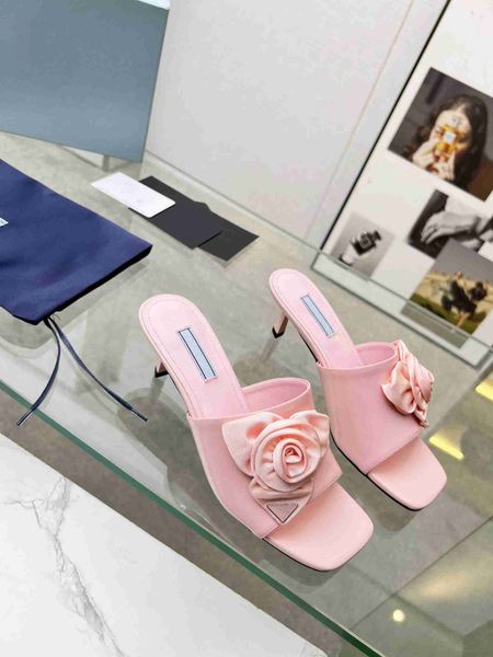 2023 classic sandals prad luxury designer leather ladies sandals summer slide fashion casual women slippers pl151, Black
2023 classic sandals prad luxury designer leather ladies sandals summer slide fashion casual women slippers pl151, Black