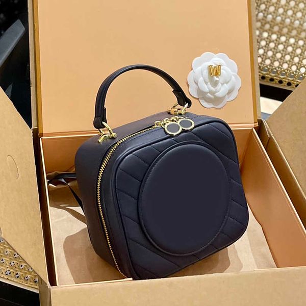 wholesale genuine leather camera bag purse fashion shoulder bag cowhide handbag presbyopic card holder purse evening bag messenger women tre
wholesale genuine leather camera bag purse fashion shoulder bag cowhide handbag presbyopic card holder purse evening bag messenger women tre