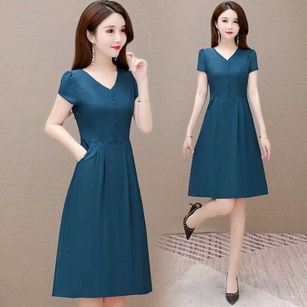 high fashion professional dress with goddess reducing age and waist, slim mid length skirt, new summer black clothes, White;black
high fashion professional dress with goddess reducing age and waist, slim mid length skirt, new summer black clothes, White;black