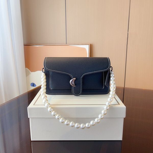 designer shoulder bag totes bag women messenger bag pearl chain fashion shoulder bag wallet famous handbag womens handbags bags mailman'
designer shoulder bag totes bag women messenger bag pearl chain fashion shoulder bag wallet famous handbag womens handbags bags mailman'