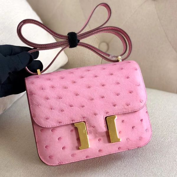 10a r women's bag neutral 19cm handmade premium wax thread ostrich leather luxury classic fashion large capacity small square pack high
10a r women's bag neutral 19cm handmade premium wax thread ostrich leather luxury classic fashion large capacity small square pack high