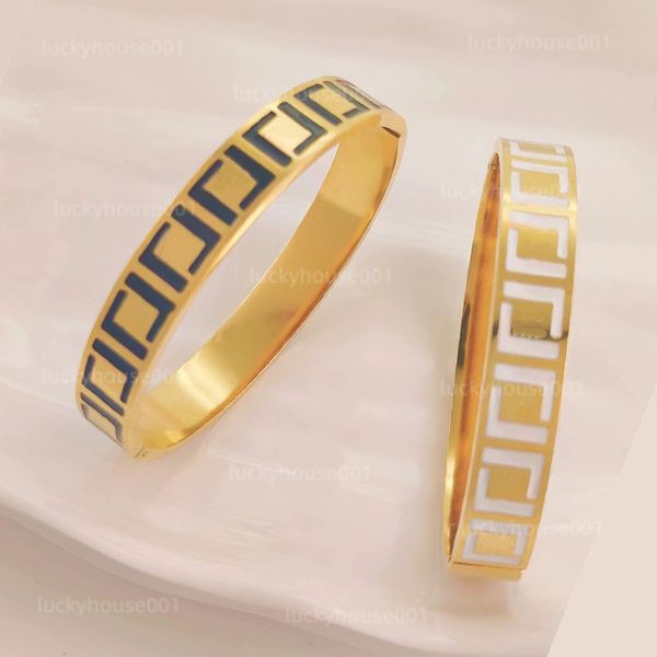 brand new 18k gold-plated stainless steel designer letter bracelet cuffband stainless steel womens high-quality hip-hop bracelet party gift, Golden;silver
brand new 18k gold-plated stainless steel designer letter bracelet cuffband stainless steel womens high-quality hip-hop bracelet party gift, Golden;silver