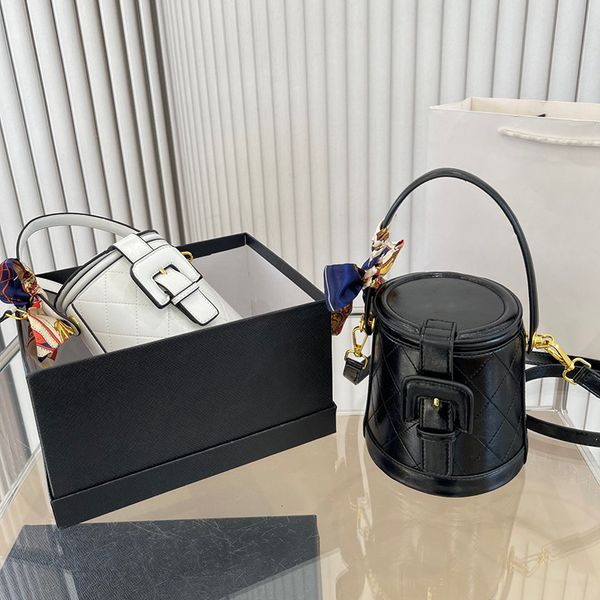 2 colours bucket bag classic shoulder bags high-quality travel handbag vintage luxury cross body r crossbody artwork handbags wholesale
2 colours bucket bag classic shoulder bags high-quality travel handbag vintage luxury cross body r crossbody artwork handbags wholesale