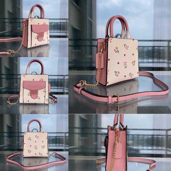 new evening bags leather shoulder designer handbag woman ladies totes handbags purses small tote fashion brand crossbody pink floral heart p
new evening bags leather shoulder designer handbag woman ladies totes handbags purses small tote fashion brand crossbody pink floral heart p