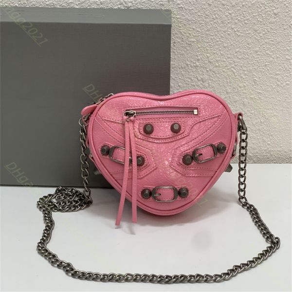 high fashion designers cross body shoulders bag le cagole heart mini handbag lady chain shoulder evening bags cosmetic bags mini heart bags
high fashion designers cross body shoulders bag le cagole heart mini handbag lady chain shoulder evening bags cosmetic bags mini heart bags