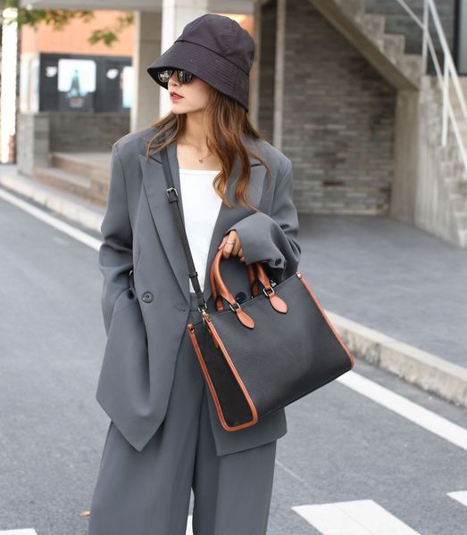 designer luxury womens shoulder bags large capacity shopping handbag cowhide fashion retro zipper contrast crossbody bag
designer luxury womens shoulder bags large capacity shopping handbag cowhide fashion retro zipper contrast crossbody bag