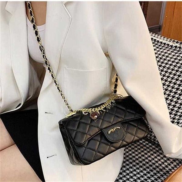 designer handbag c bag no. 5 letter pendant versatile chain bag network popular women's bag cross body bag summer small body bag
designer handbag c bag no. 5 letter pendant versatile chain bag network popular women's bag cross body bag summer small body bag