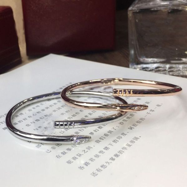 gold chain bracelet designer bracelet luxury jewelry womens accessories titanium steel alloy gold plating process never fade fot allergic de, Black
gold chain bracelet designer bracelet luxury jewelry womens accessories titanium steel alloy gold plating process never fade fot allergic de, Black
