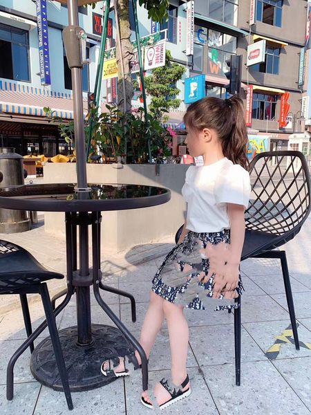 girl flower dress for party designer black summer clothe set t-shirt and skirt baby girls poster flower dresses 100-160 cm, Red;yellow
girl flower dress for party designer black summer clothe set t-shirt and skirt baby girls poster flower dresses 100-160 cm, Red;yellow