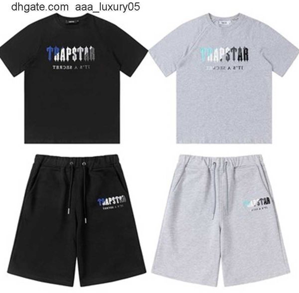 23ss summer trapstar man designers clothes mens women short t shirts tracksuit tees or shorts sport t-shirt high street hip hop sports trend, White;black
23ss summer trapstar man designers clothes mens women short t shirts tracksuit tees or shorts sport t-shirt high street hip hop sports trend, White;black