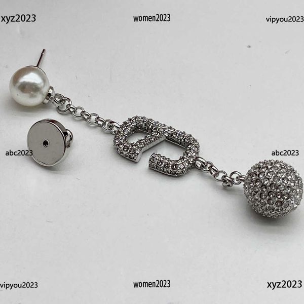 designer women earrings dangle jewelry fashion diamond logo shape pendant earring #including brand box new arrival, Silver
designer women earrings dangle jewelry fashion diamond logo shape pendant earring #including brand box new arrival, Silver