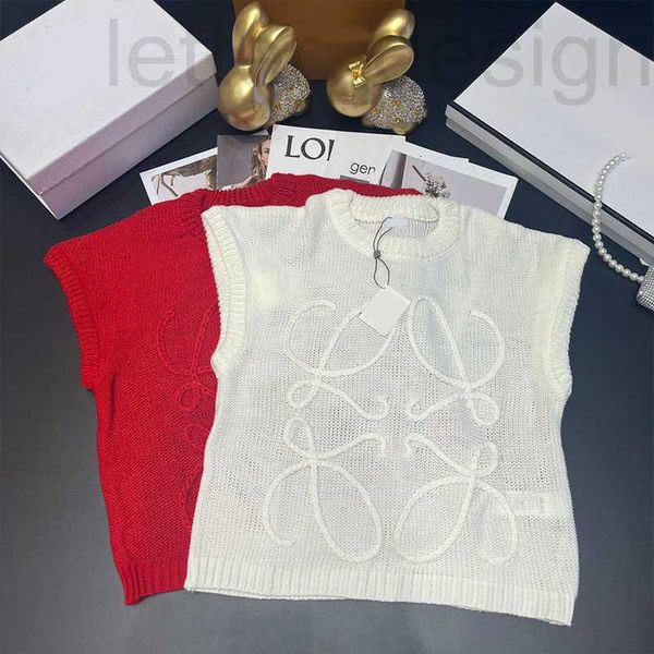 women's sweaters designer fashion women knitted sweater vest 2023 spring autumn short loose vintage sleeveless o-neck pullover female, White;black
women's sweaters designer fashion women knitted sweater vest 2023 spring autumn short loose vintage sleeveless o-neck pullover female, White;black