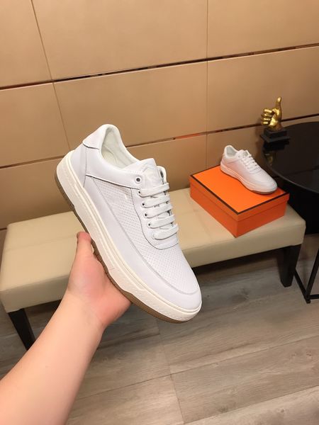 designer luxury sneakers men and women high shoes retro camouflage graffiti leather casual shoes inner lock shoes 35-45rd0022, Black
designer luxury sneakers men and women high shoes retro camouflage graffiti leather casual shoes inner lock shoes 35-45rd0022, Black