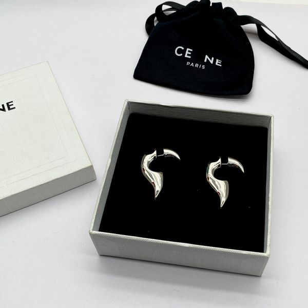 charm luxury designer earrings earring for girl fashion jewelry famous women bowknot diamond studded rhinestone earrings luxury brand access, Golden
charm luxury designer earrings earring for girl fashion jewelry famous women bowknot diamond studded rhinestone earrings luxury brand access, Golden