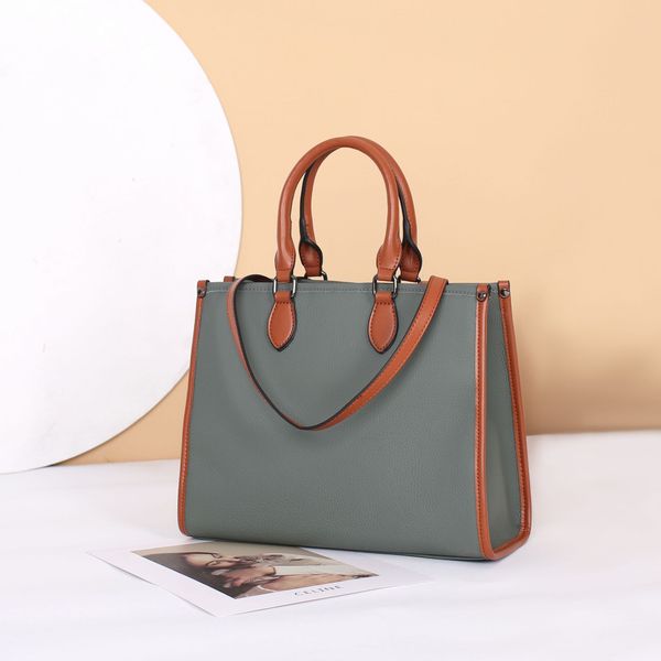 designer bag tote bag women handbag large capacity commuting shoulder bag cowhide material multiple compartments fashionable and casual
designer bag tote bag women handbag large capacity commuting shoulder bag cowhide material multiple compartments fashionable and casual
