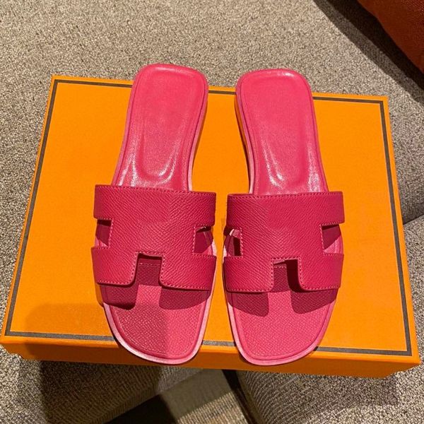 women wearing slippers in summer wear high-end flat shoes and also travel beach vacation shoes leather sandals and womens slippers sizes 35-, Black
women wearing slippers in summer wear high-end flat shoes and also travel beach vacation shoes leather sandals and womens slippers sizes 35-, Black