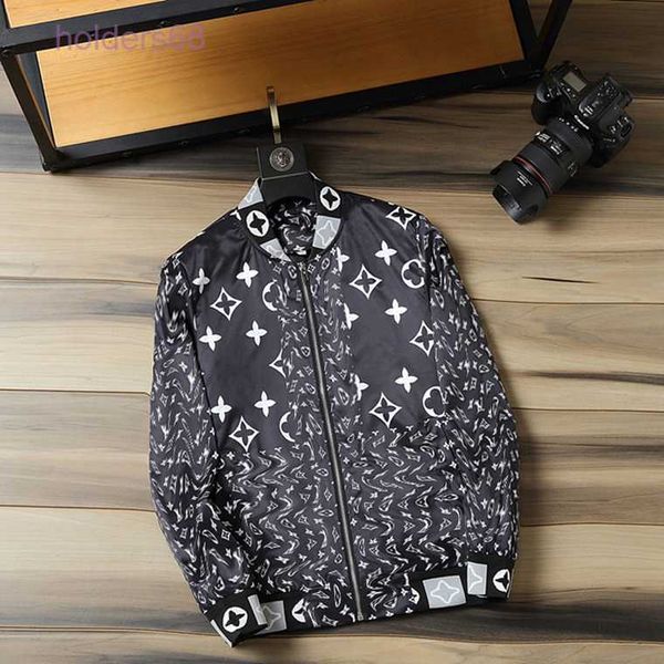 2023 mens jacket designer for men woman coat spring autumn outwear windbreaker hoodie zipper man casual hooded jackets outside sport asian s, Black;brown
2023 mens jacket designer for men woman coat spring autumn outwear windbreaker hoodie zipper man casual hooded jackets outside sport asian s, Black;brown