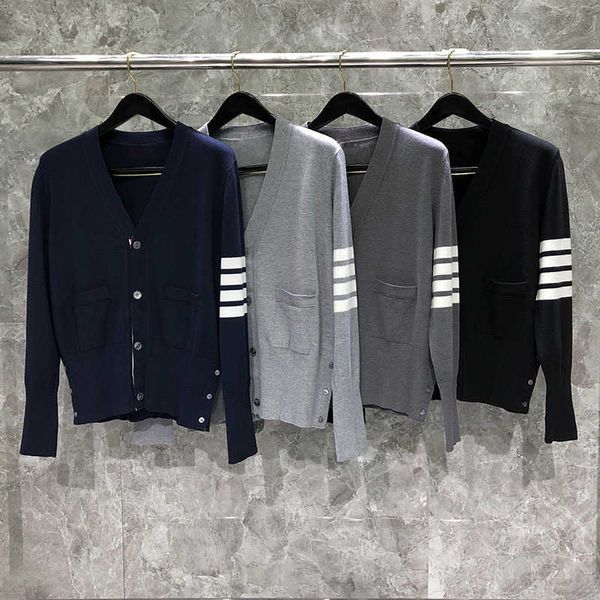 time breate tb four button classic cardigan wool coat v-neck slim fit knit top, White;black
time breate tb four button classic cardigan wool coat v-neck slim fit knit top, White;black