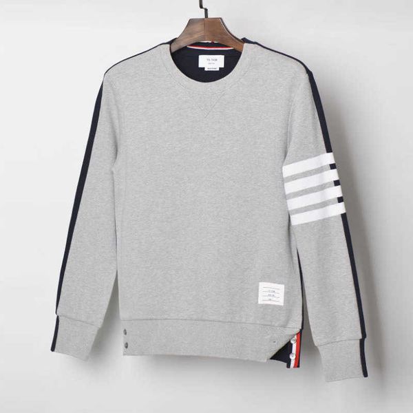 front and back color contrast yin yang early autumn fashion trend men's sweater round neck pullover cotton, Black
front and back color contrast yin yang early autumn fashion trend men's sweater round neck pullover cotton, Black
