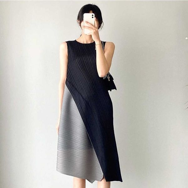 sanzhai pleated dress 2023 new fashion women's contrast panel dress{category}sodu dresses for women black clothes, White;black
sanzhai pleated dress 2023 new fashion women's contrast panel dress{category}sodu dresses for women black clothes, White;black