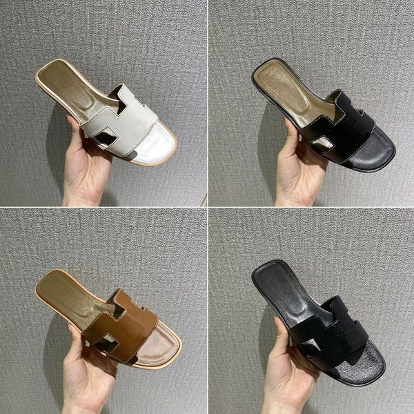 women brand sandals designer slippers flat flip flops crocodile skin slide ladies beach sandal summer with bag size35-42, Black
women brand sandals designer slippers flat flip flops crocodile skin slide ladies beach sandal summer with bag size35-42, Black