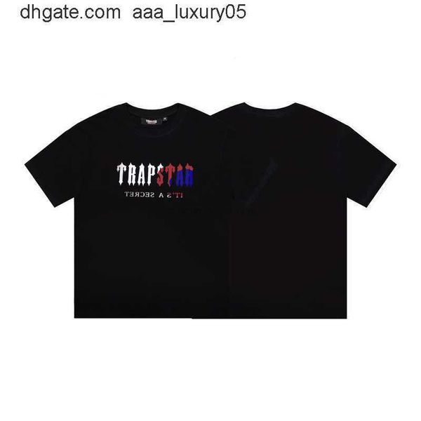 designer fashion clothing tees tshirt trapstar gradient printing classic letter small fashion brand high street style men's women', White;black
designer fashion clothing tees tshirt trapstar gradient printing classic letter small fashion brand high street style men's women', White;black