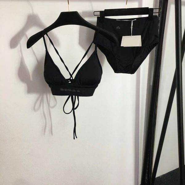 2023 designers women's swimwear new two-piece swimsuit set drill female lace underwear triangle panties blac letter shirt swimsuit ladi, White;black
2023 designers women's swimwear new two-piece swimsuit set drill female lace underwear triangle panties blac letter shirt swimsuit ladi, White;black