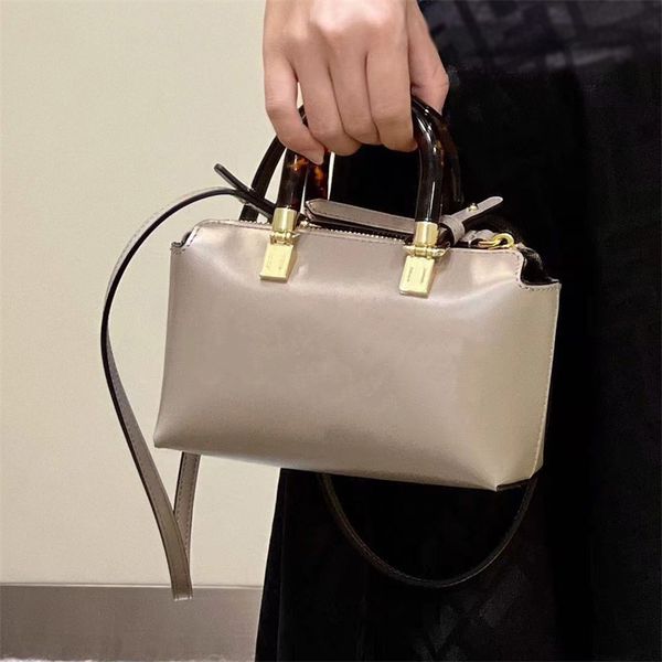 luxury by the way handbag mini boston totes women purses pink red black cross body fashion mini clutch bag wallets
luxury by the way handbag mini boston totes women purses pink red black cross body fashion mini clutch bag wallets