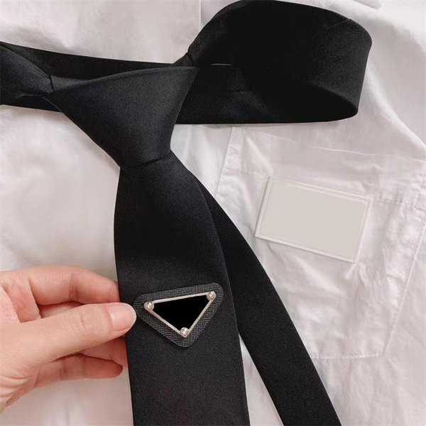 designer tie fashion classic business black tie silk designer necktie ties party wedding men women geometric suit ties, Blue;purple
designer tie fashion classic business black tie silk designer necktie ties party wedding men women geometric suit ties, Blue;purple