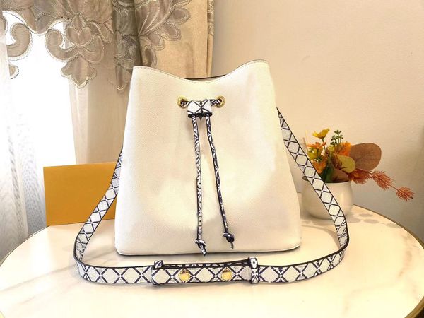 luxurys designers lady neonoe bucket bags saddle handbags flower purses women tote brand letter genuine leather shoulder crossbody bag multi
luxurys designers lady neonoe bucket bags saddle handbags flower purses women tote brand letter genuine leather shoulder crossbody bag multi