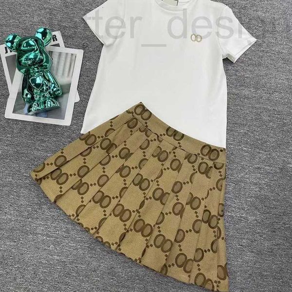 two piece dress designer girls shirts shorts set womens outfits summer fashion letter stripe crop short sleeve t-shirt skirt suit r072, White
two piece dress designer girls shirts shorts set womens outfits summer fashion letter stripe crop short sleeve t-shirt skirt suit r072, White