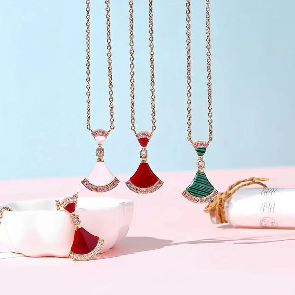 necklace designer necklace gold love necklace for women charming fan shaped gold pendant high-quality titanium steel luxury jewelry for wome, Silver
necklace designer necklace gold love necklace for women charming fan shaped gold pendant high-quality titanium steel luxury jewelry for wome, Silver