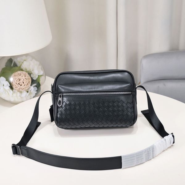 rs shoulder bags genuine leather men messenger bag luxury brand woven handbag fashionable korean style man crossbody bag
rs shoulder bags genuine leather men messenger bag luxury brand woven handbag fashionable korean style man crossbody bag
