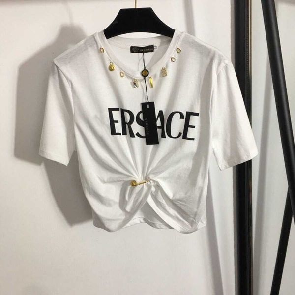 20223summer new hardware pendant round neck pin letter print close waist short sleeve open navel t-shirt, White;black
20223summer new hardware pendant round neck pin letter print close waist short sleeve open navel t-shirt, White;black