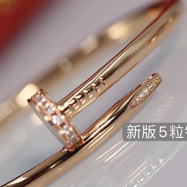 classic rose gold colorless nail couple bracelet fashion advanced light luxury gift gifts for men and women tl4r, Black
classic rose gold colorless nail couple bracelet fashion advanced light luxury gift gifts for men and women tl4r, Black