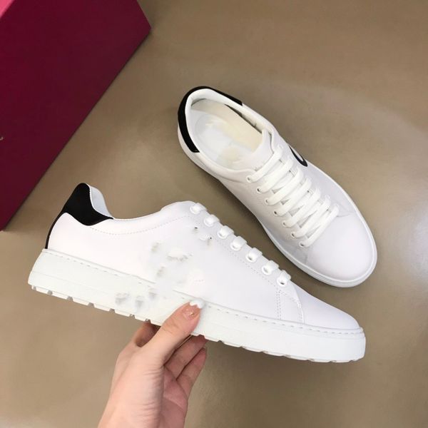2023 designer sneakers white leather calfskin casual shoes calfskin platform trainer technical shoe knit retro patchwork sneaker dress shoes, Black
2023 designer sneakers white leather calfskin casual shoes calfskin platform trainer technical shoe knit retro patchwork sneaker dress shoes, Black